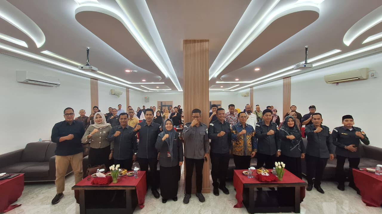 Bawaslu Kota Banda Aceh Hadiri Forum Literasi Keterbukaan Informasi Publik Pengawasan Pemilu dan Pemilihan