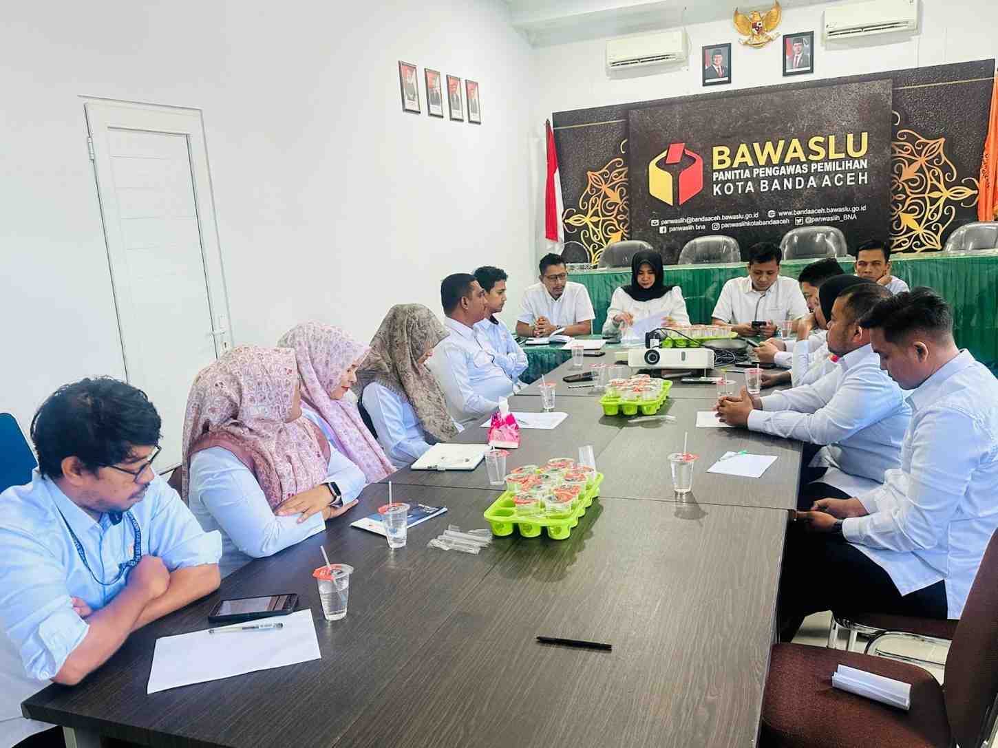 Bawaslu Kota Banda Aceh Gelar Rapat Evaluasi Program Tahun 2025 dan Pembahasan Program Kerja Tahun 2026
