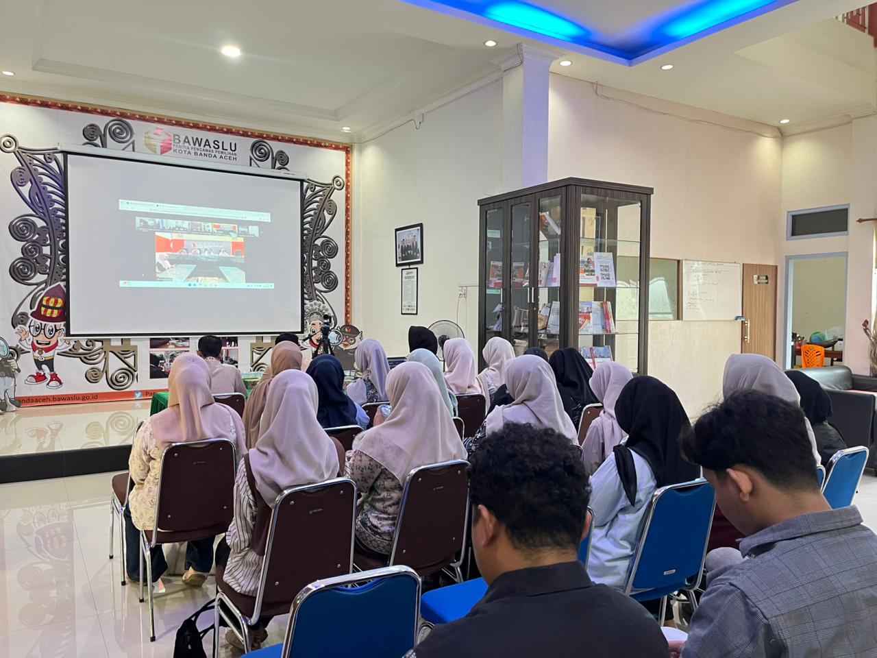 Bawaslu Kota Banda Aceh Bersama Peserta P2P Ikuti Kick Off Pengawasan Partisipatif