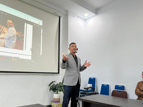 Bawaslu Kota Banda Aceh Ikuti Tarining Public Speaking Tingkatkan Skill Komunikasi