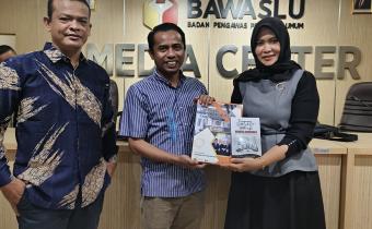 Penyerahan Laporan