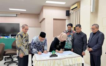 Kampus dan Pengawas Pemilu Bersinergi: MoA FSH UIN Ar-Raniry dengan Bawaslu Kota Banda Aceh Diresmikan