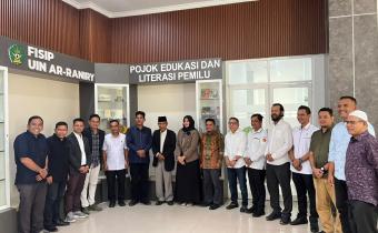 Bawaslu Kota Banda Aceh Hadiri Peluncuran Pojok Edukasi dan Literasi Pemilu di FISIP UIN Ar-Raniry